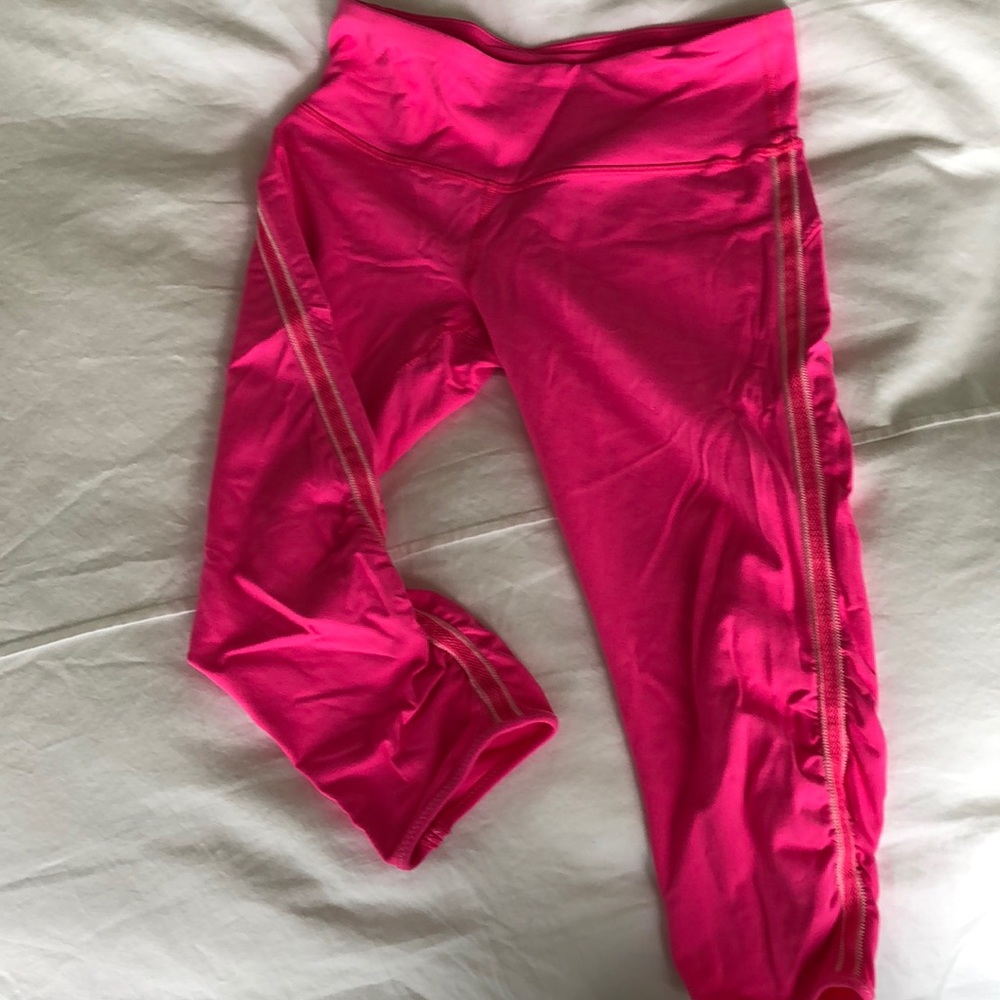 Hot pink Lululemon leggings
